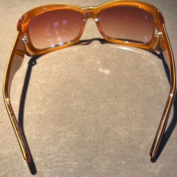 Sunglasses - Picture 3 of 4